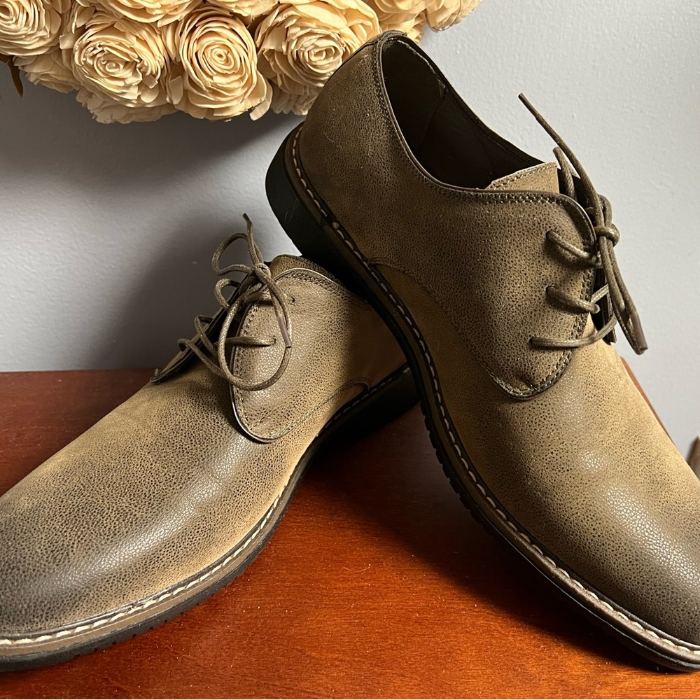 Elegant Tan Leather Derby Shoes